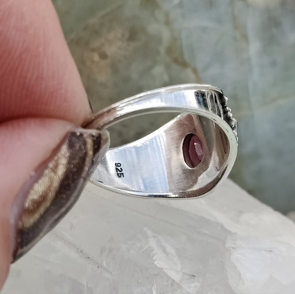 Natural Ruby .925 Sterling Silver Ring, size 7.5 - Picture 7 of 10